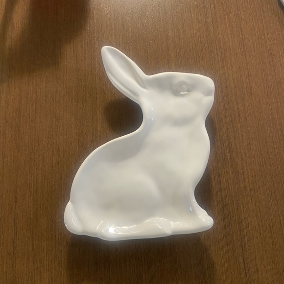 Pottery Barn White Ceramic Bunny dish. NWT Perfect for Spring or Easter. - Picture 2 of 3